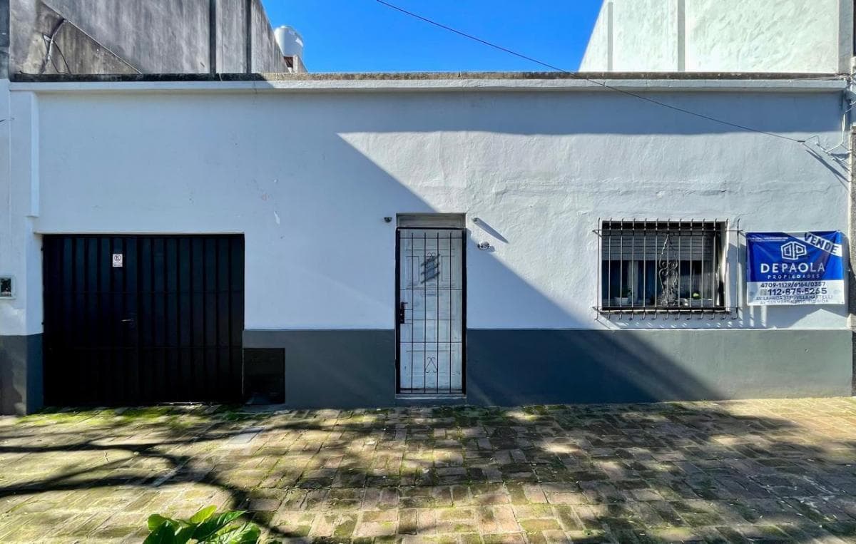 Casa 5 ambientes en lote propio
